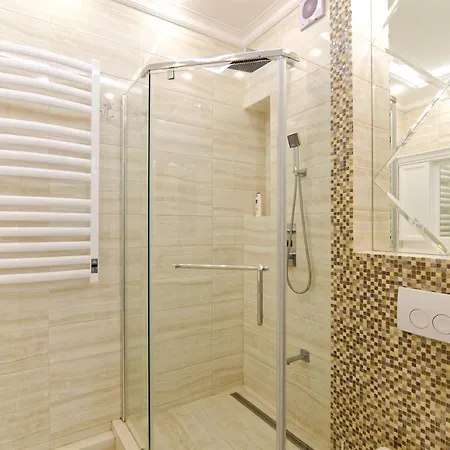 прекрасные в аркадии Apartment Odesa